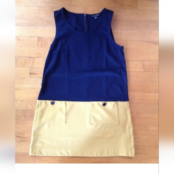 Forever 21 Women's A-Line Dress Blue & Yellow Button Design Size Medium - Picture 2 of 12